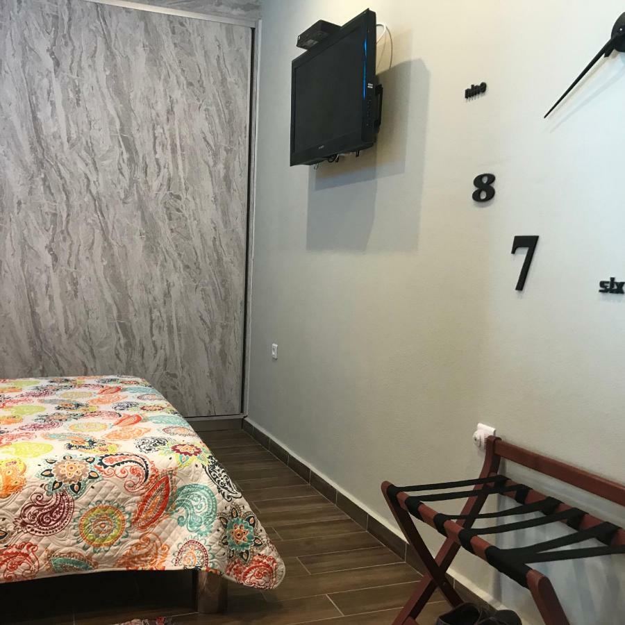 Guest House Gabriela Keratea Luaran gambar
